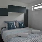 Boatlodge Antigua بيت للعطل