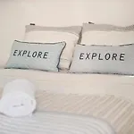 Boatlodge Antigua ماسترخت