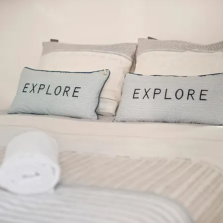 Boatlodge Antigua Maastricht